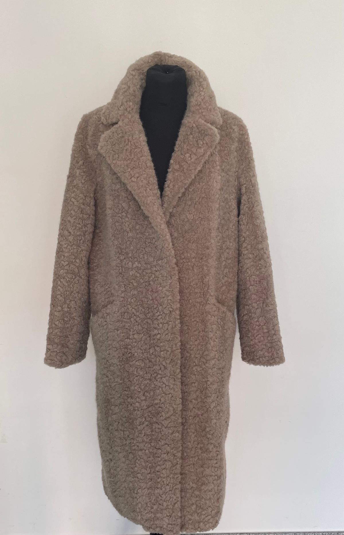 Pelzmantel aus der Winterkollektion (Nr. 10)