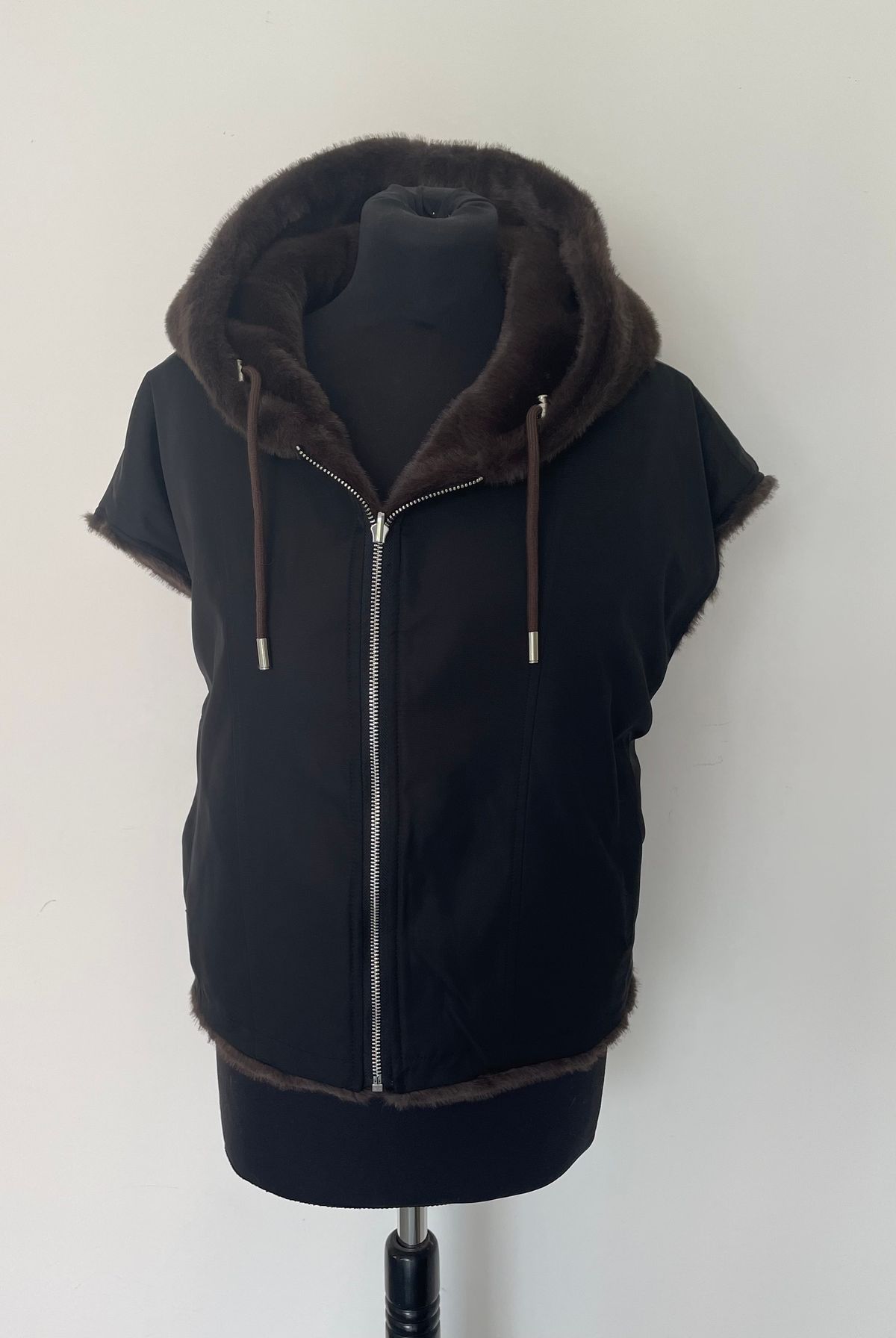 Pelzmantel aus der Winterkollektion (Nr. 7)
