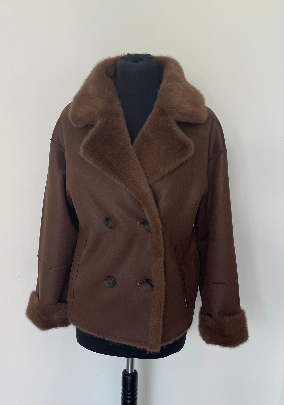 Pelzmantel aus der Winterkollektion (Nr. 9)